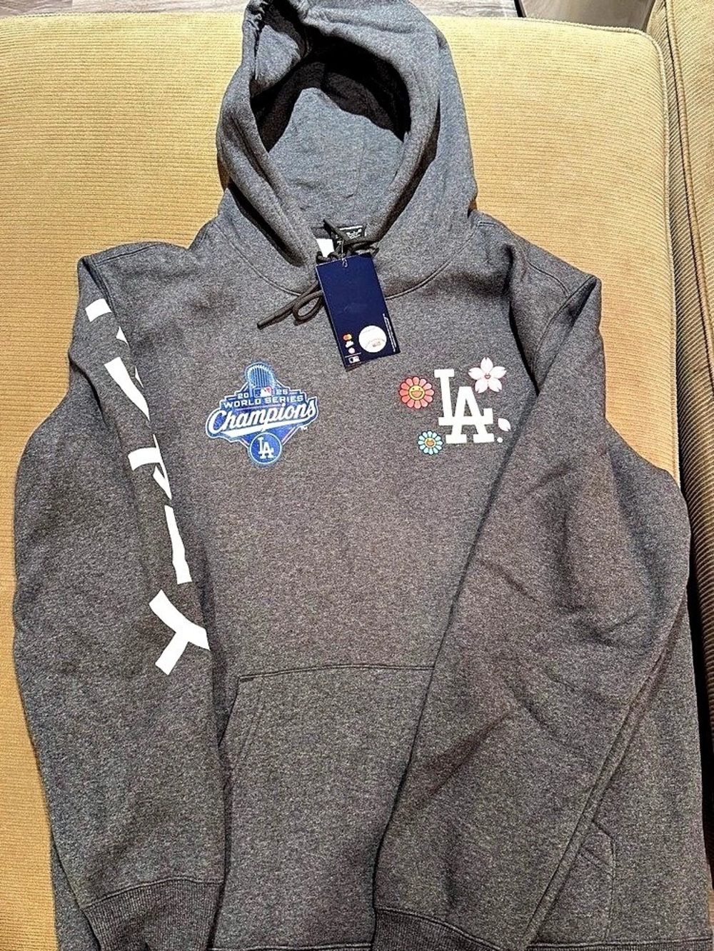 Fanatics x Takashi Murakami x Los Angeles Dodgers World Series 2025 Champs L